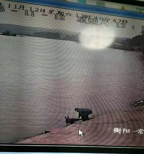 煙洲醉漢掉河中，海事監(jiān)控顯神威！
